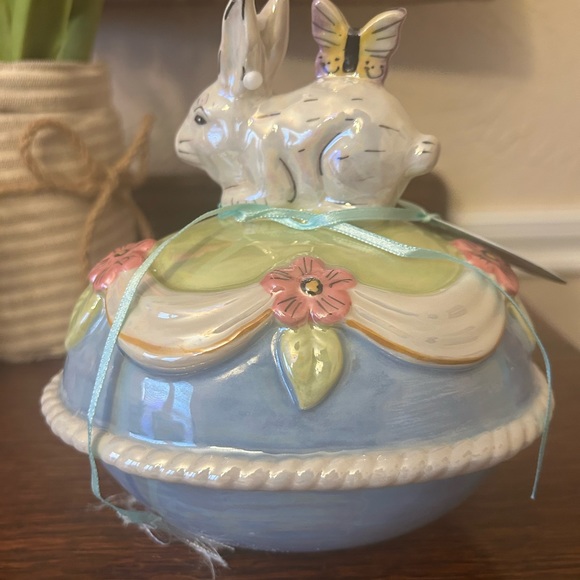 Blue Sky Easter Rabbit Bowl - Picture 3 of 5